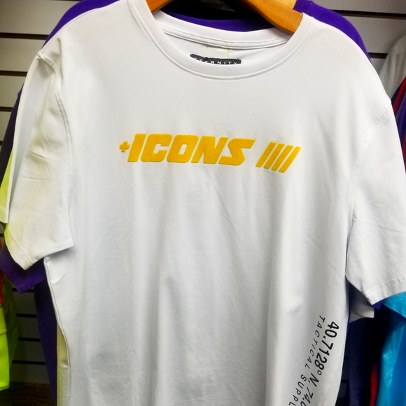 Icons Tshirt - Picture 1 of 4